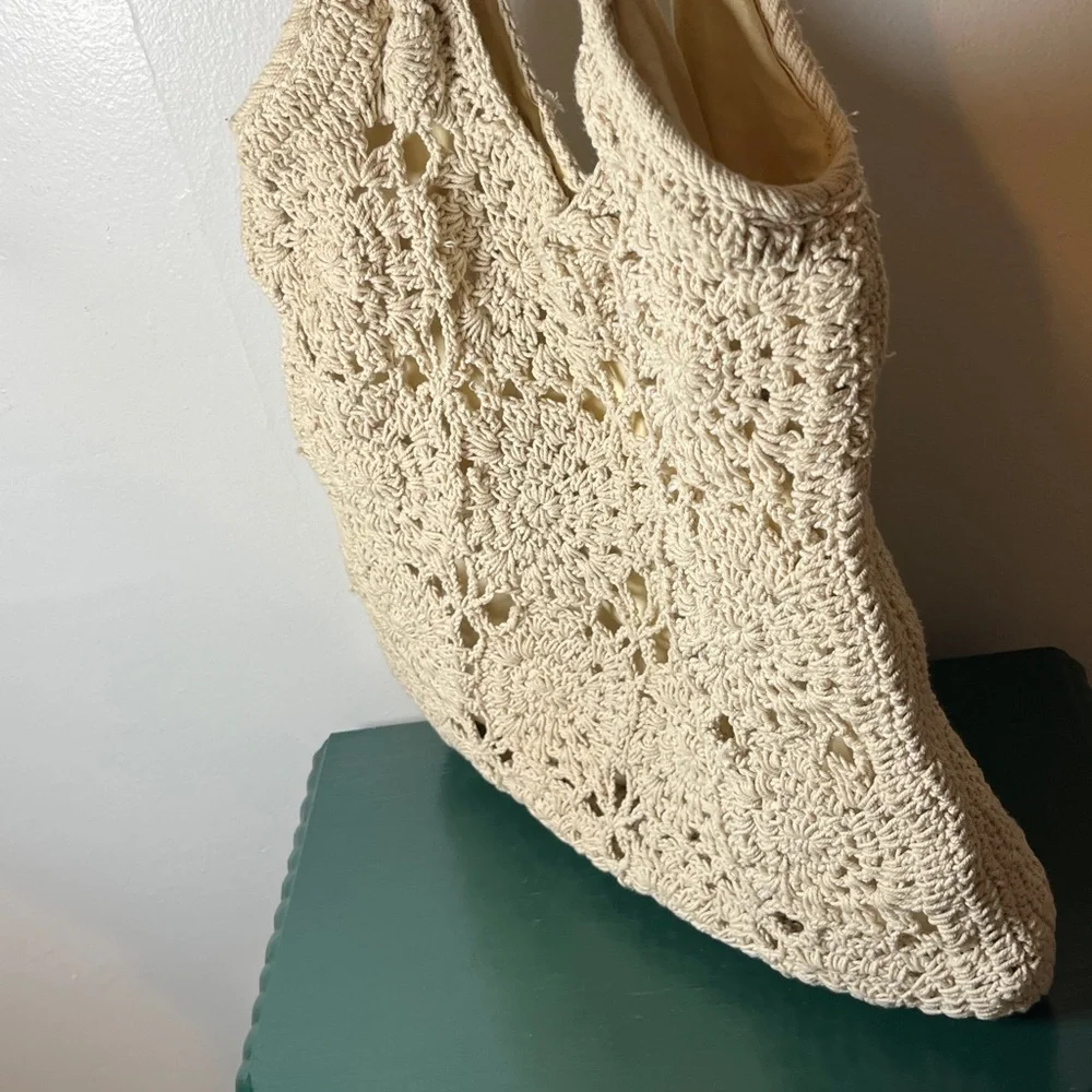 Universal Thread Crocheted Ivory Rosette Coastal Grandma Bohemian Satchel Bag